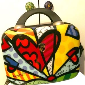 Heys America Britto A New Day Beauty Case